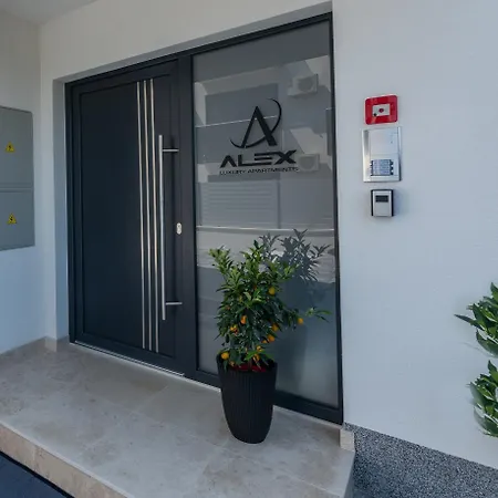 아파트 Alex Luxury 1 *