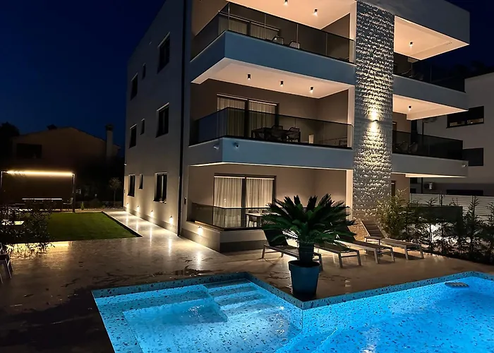 아파트 Alex Luxury 1 *