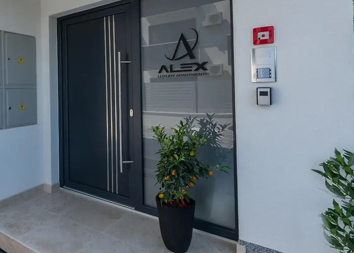 아파트 Alex Luxury 1 *