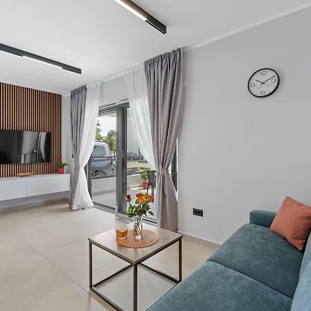 Alex Luxury 1 Lejlighed