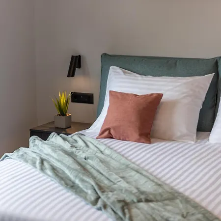 Apartment Alex Luxury 1 *