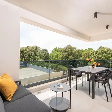 Alex Luxury 1 Lejlighed