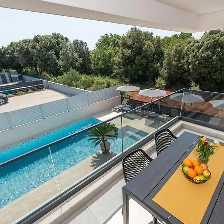 Apartment Alex Luxury 1 *