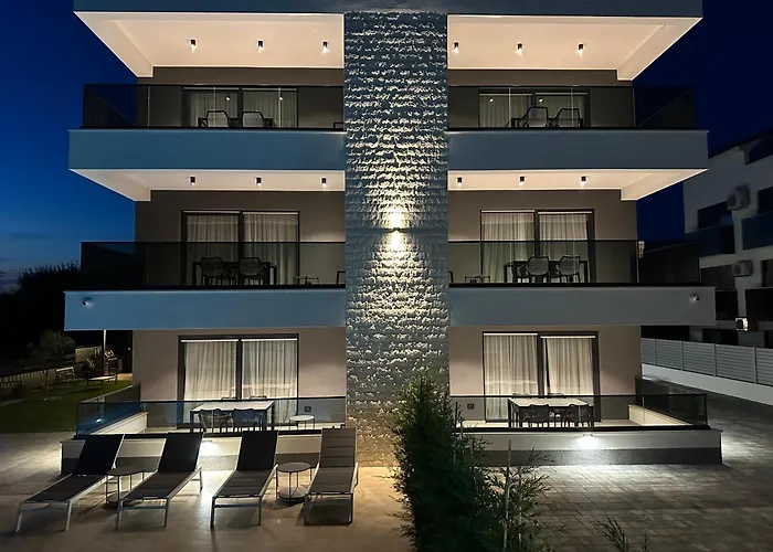 Alex Luxury 1 Ρόβινι